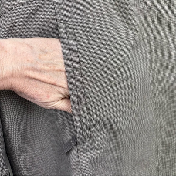 Eddie Bauer Weather Edge Rain Jacket Women's Hooded - Brown - Picture 5 of 11